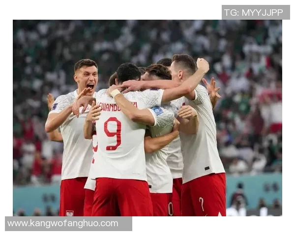 足球巨星们携手共泪时刻 他们背后的故事与情感爆发瞬间